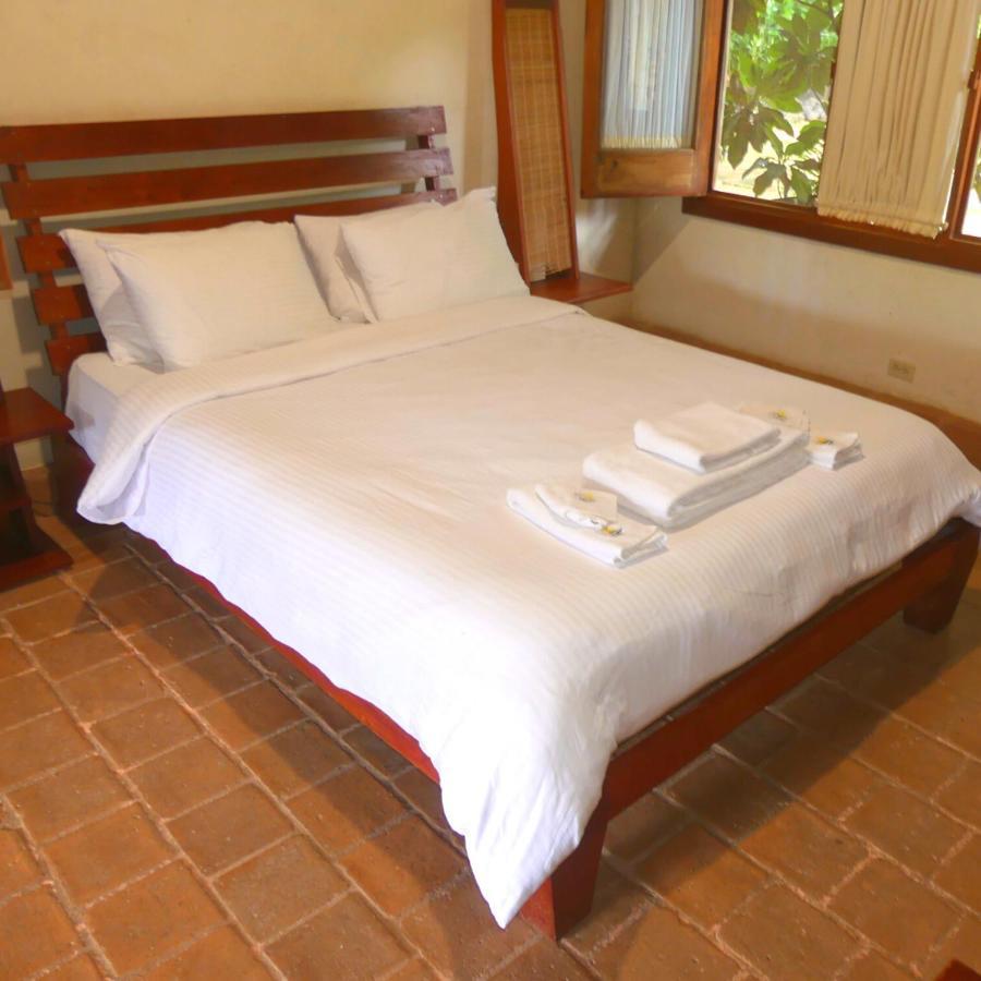 Hotel Casa De Campo Pedasi Pedasi Town Exterior foto